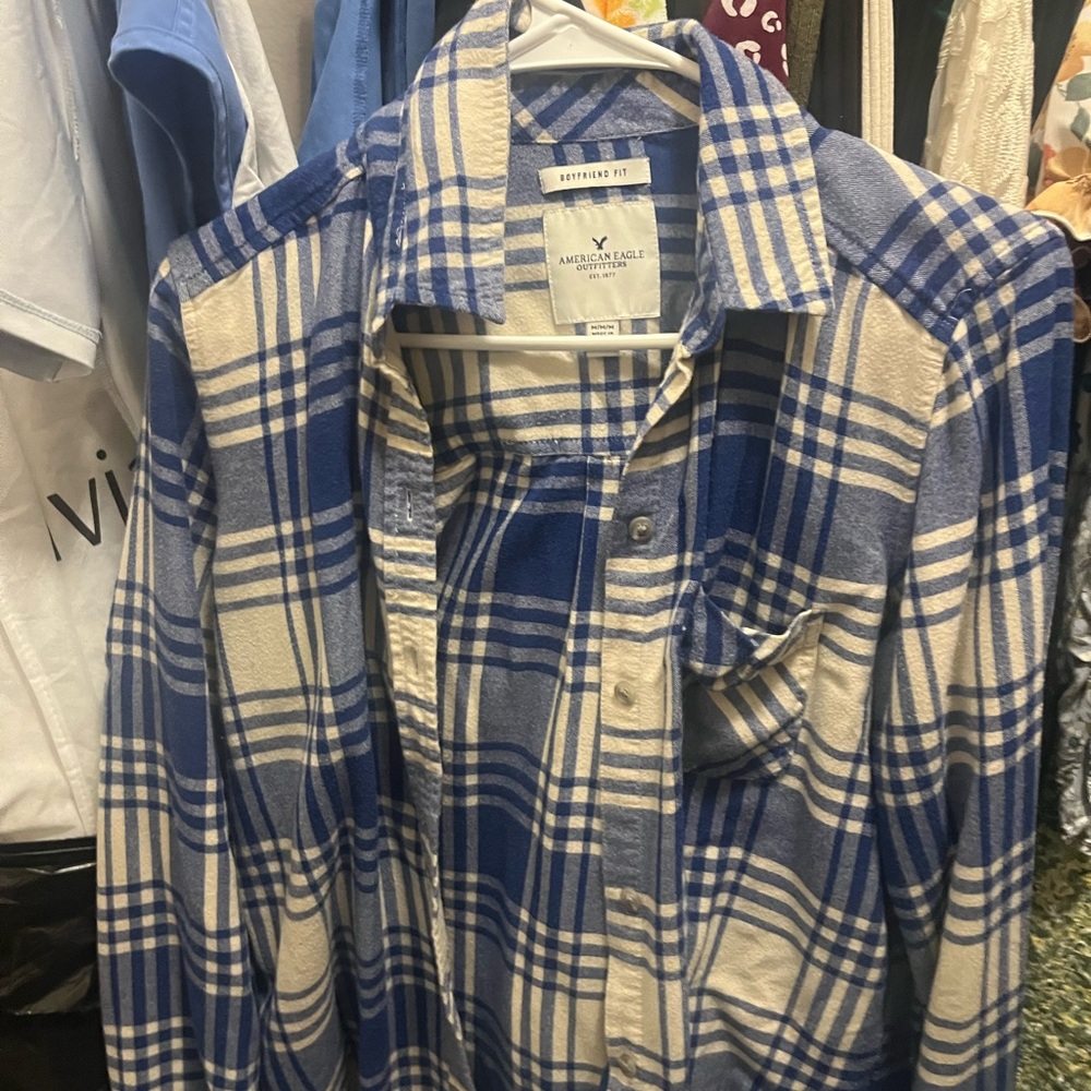 American Eagle Outfitters Blue and White Plaid Shirt